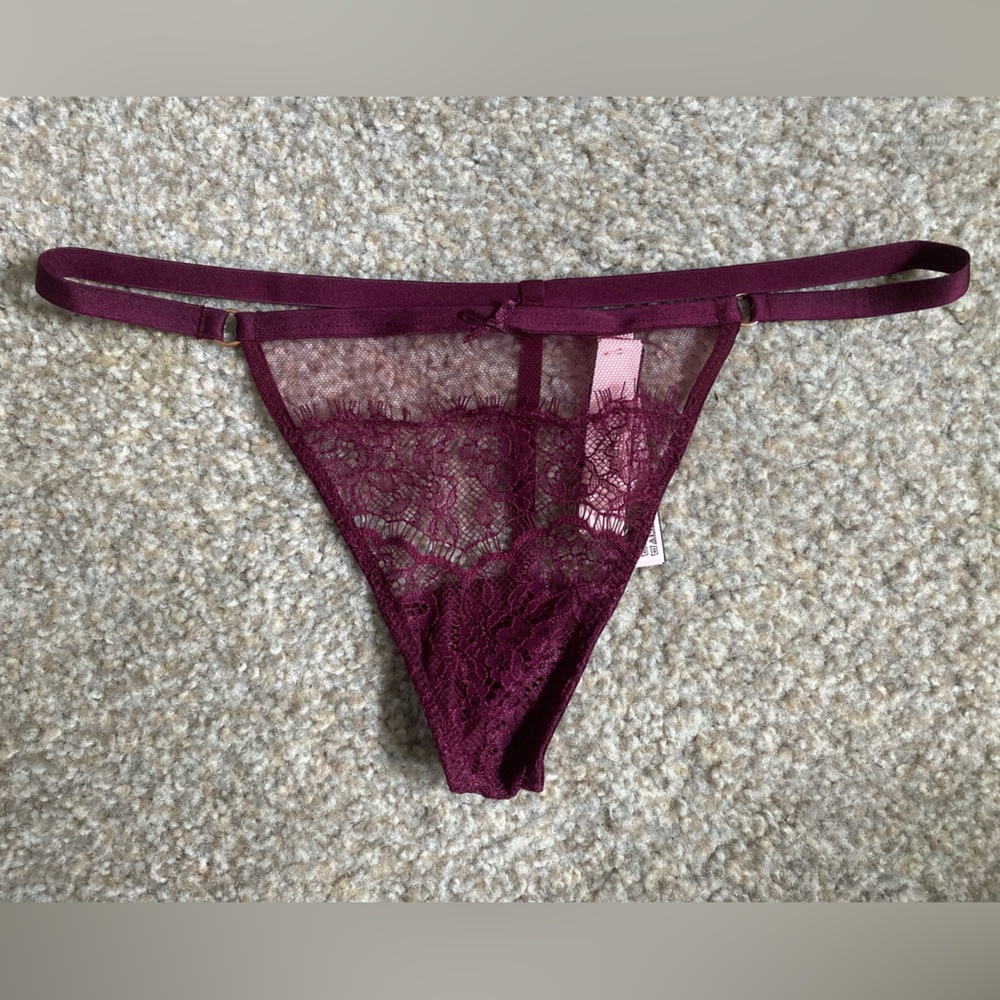 BRAND NEW Victoria’s Secret Burgundy Mesh & Lace V-String Panty Size Small